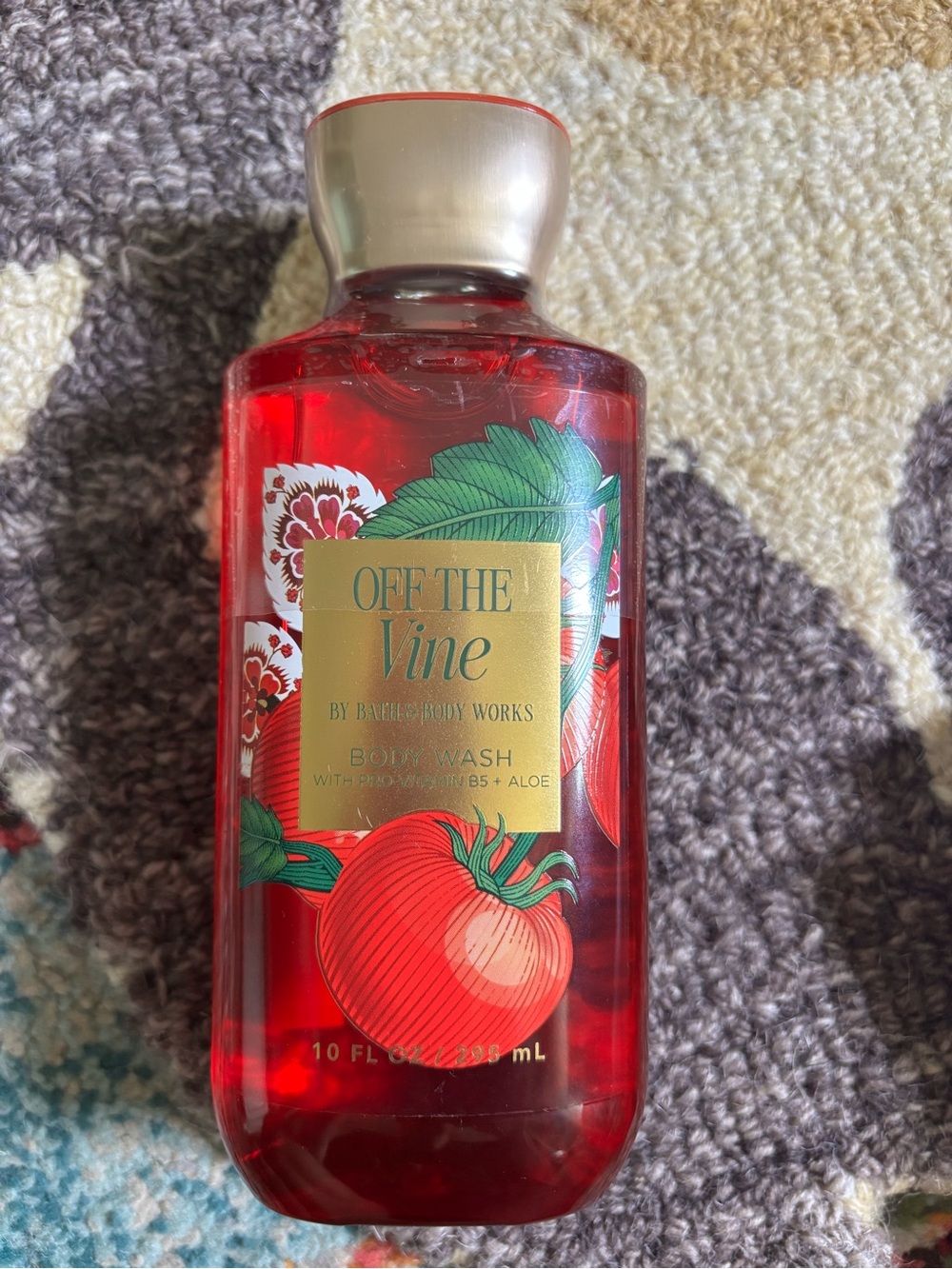 Bath & Body Works Off The Vine Red Body Wash with Gold Cap